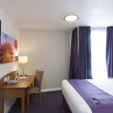Premier Inn Braintree - A120 Buitenkant foto